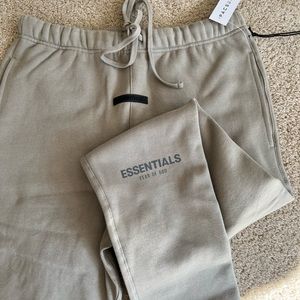 Fear of god essentials sweatpants